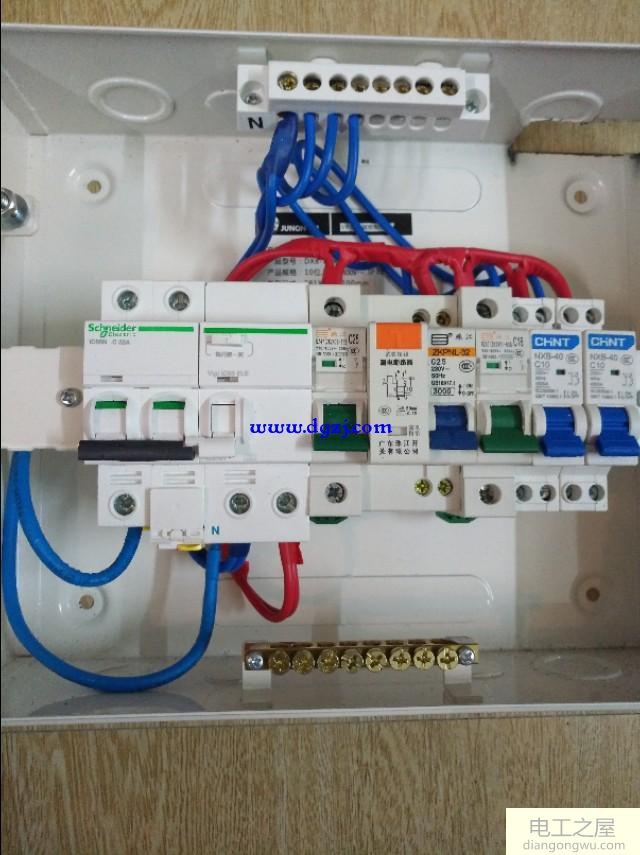 配电箱没有接零排控制插座和照明怎么接线