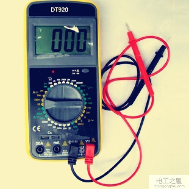 数字万用表拨到1000V直流电压档测220V交流电有什么影响