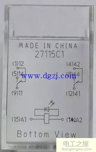 欧姆龙微型继电器拆解图片