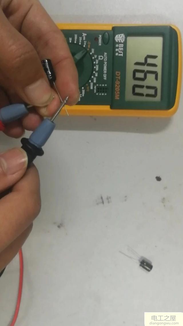 数字万用表测量电容好坏的测量方法
