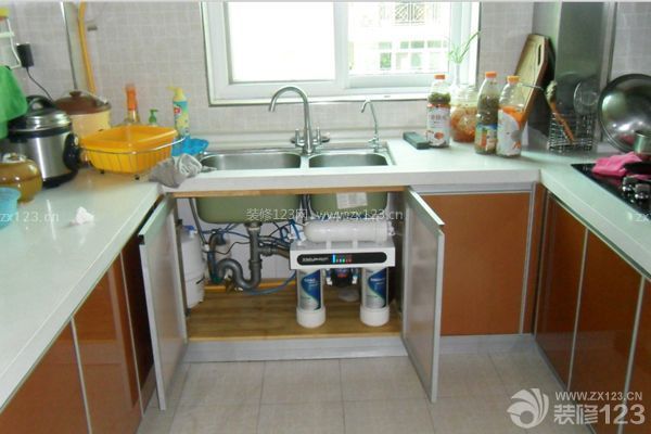 厨房净水器安装