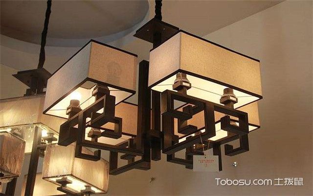 中式灯具特点有哪些之实木材质