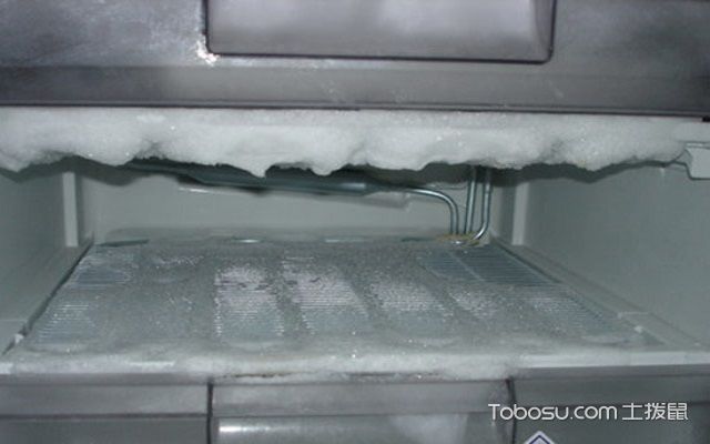 冰箱冷藏室结冰图片