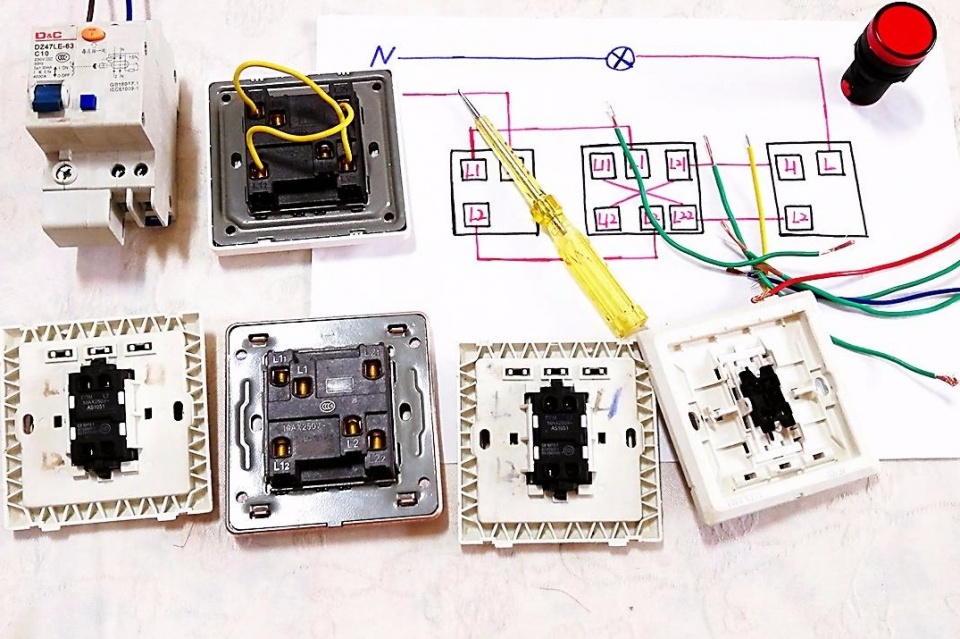 三个开关控制一个灯，吃透这2个难点，就算电工新手也能轻松接线