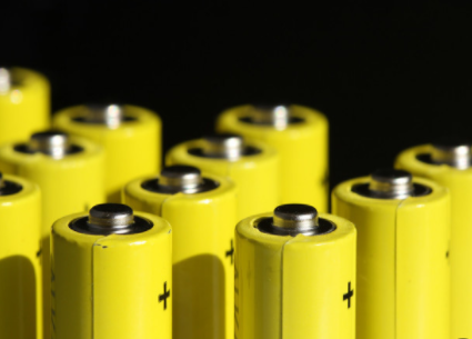 英国宣布将放宽规划立法，简化建造存储可再生能源的大型蓄电池流程