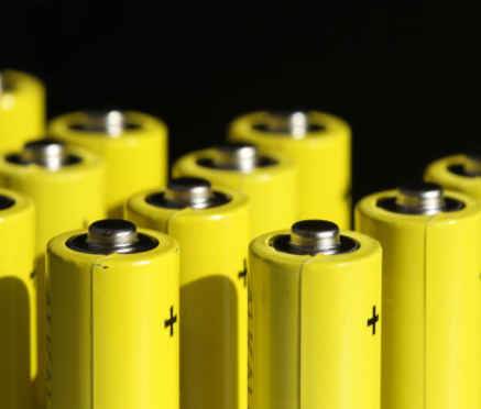 丰田计划在奥运会亮相固态电池，能量密度是锂电池的2-3倍