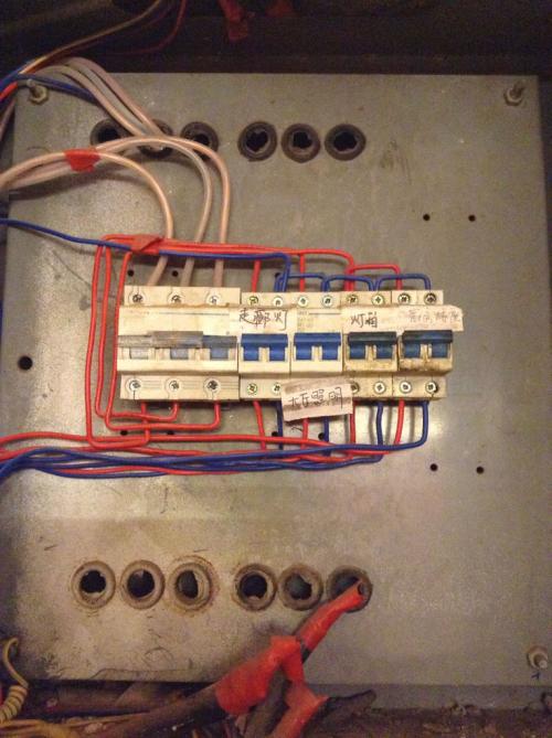 三相电机怎么接出220v图,三相电怎么接出220v,三相电没零线接出220v,三相电接出220v划算吗,三相电接220v怎么接线,三相电空开怎么接220v,三相电转220v标准接法,三相电如何接220v灯泡,三相电怎么接220实物图,三相电接220电接线图,三相电四根线怎么接220,三相电变220怎么接线,380v三相电怎接出零线,三相220v怎么接线图解,380v接220v灯泡电路图,380v改220v电机接线图,220v智能电表接线图,三相空开接220v线图解,380v转220v接线实物图,三相四线转220v接法图,380v转220v电箱接线图,三相空开接220v电路图,三相电怎样变成220v;,三相电怎样变成220v,三相三线怎么接220v,380v发电机怎么接220v,380v转220v怎么接线,三相发电机怎么接220v,380v无零线怎样接220,三根火线无零线接220v,三相电怎么接两相电图,三相电怎么接,三相电便两相电,380v配电箱接法,三相电怎么接插座,380三相电机改两相220,三相四线电表接线图,三相电表接二相电接法,380v转220v接哪两根线,无零线380v变单相220v,三相电配电箱接线图,三相电机改二相方法,三相电怎么接图片,三相电怎么接示意图,三相电机接线图,三相电220,三相电接两相电接线图,三相空开能接220v电吗,三相四线接220伏实物图,三相电没零线改220,三根火线怎么接220,三相电零线怎么接,三相电改二相方法,三相变单相接线,三相电自制零线,380v没零线怎么接四线,三相220v怎么接线,三相电转两相电怎么接,三相三线怎么接220伏,农村三相电申请书范文,220v变380v三相原理图,三箱电总闸顺序,三相更220,电气接线图,三相电没有零线怎么办,三相电变两相电接法图,380v转220v没零线,380变220变压器接线图,380v变220v的原理图,380电机改220电路图,380v电机改220v电机,三相空开接两相图,三相空开接线图解,家用电线能接三相电,家用三相电照明怎样接,三相电接两相电照明,三相空开能当两相用吗,家用三相电 漏电保护,万用表测试电机好坏