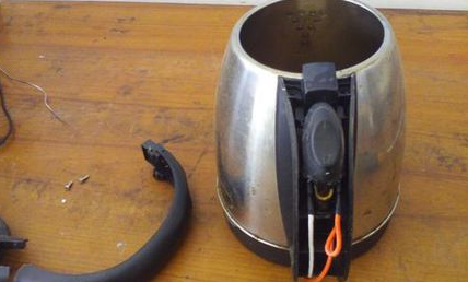 电热水壶蒸汽开关怎么维修
