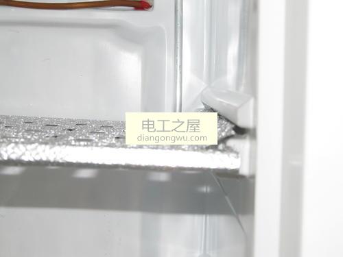 海尔冰柜型号及价格-冰柜铝板破了怎么办
冰柜铝板破了怎么办？这些方法可以尝试