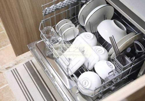 洗碗机漏水怎么回事